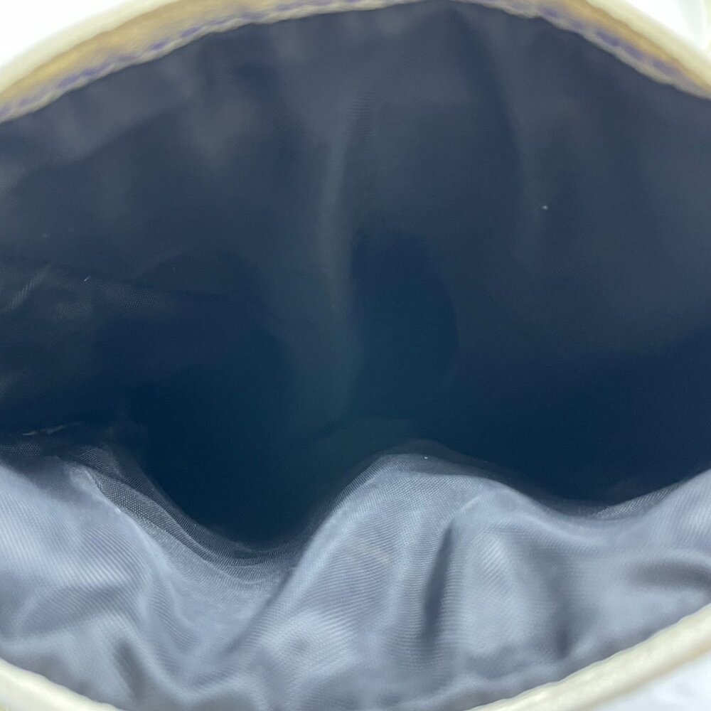 Handmade Leaf Crossbody Pocketbook - Picture 3 of 8